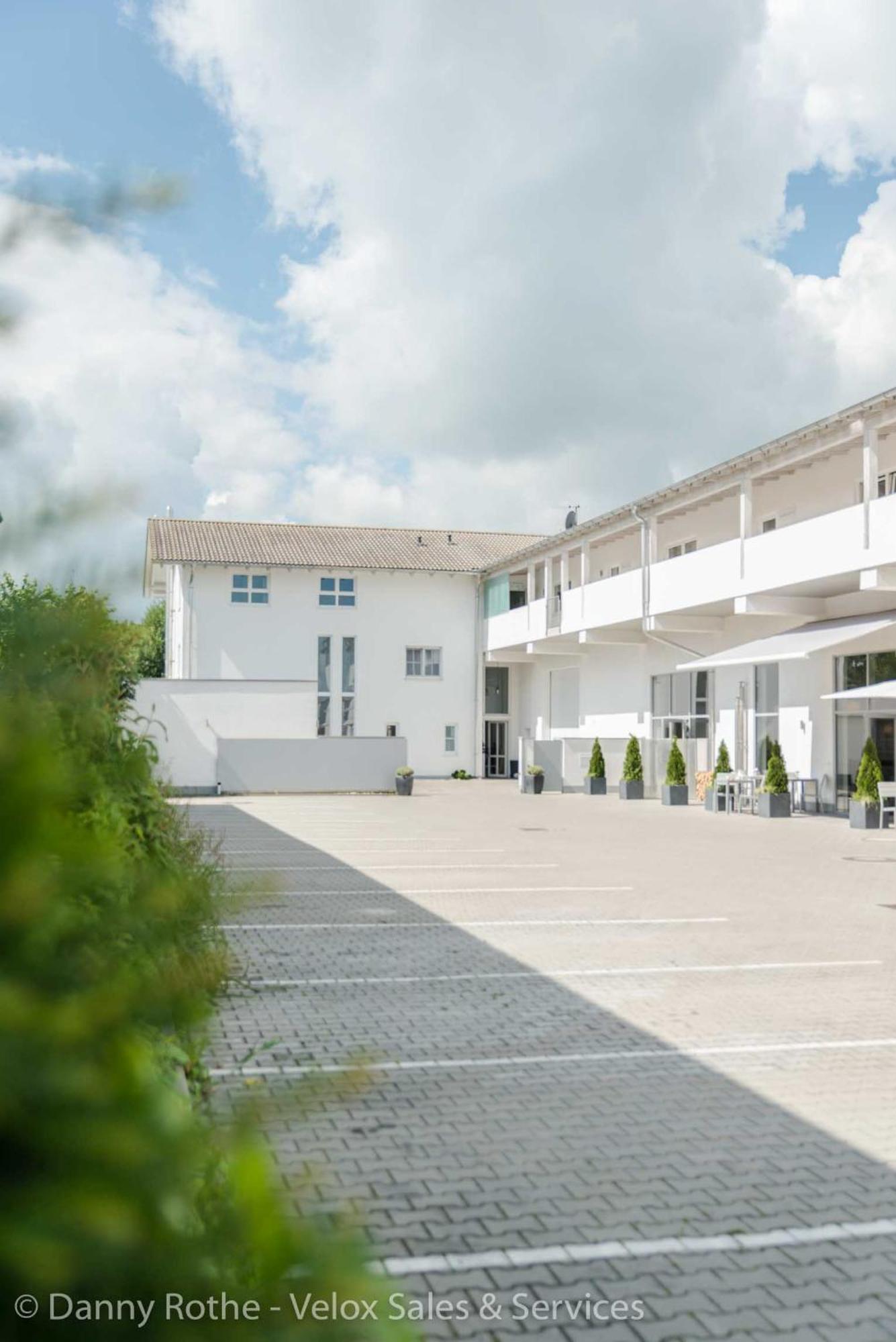Pension Wess Neufinsing Exterior photo